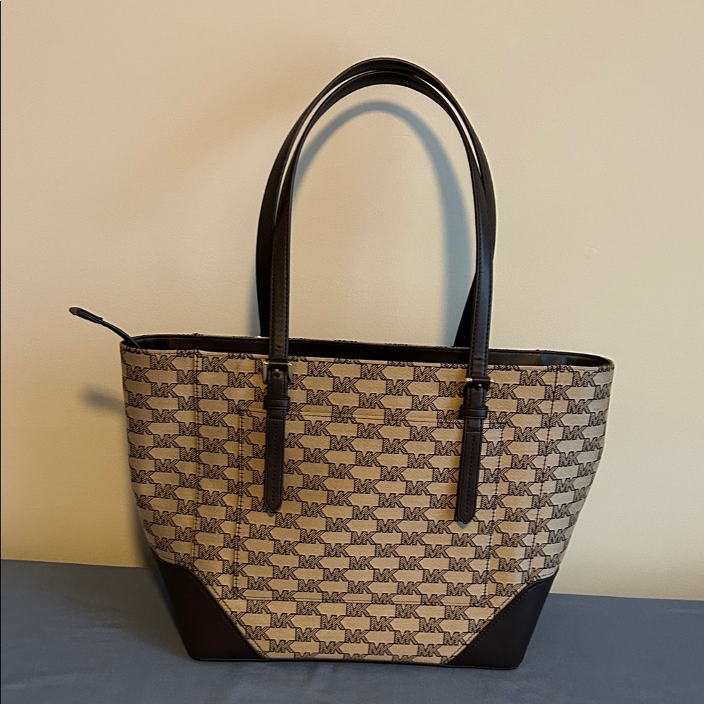 Michael Kors Signature Tote